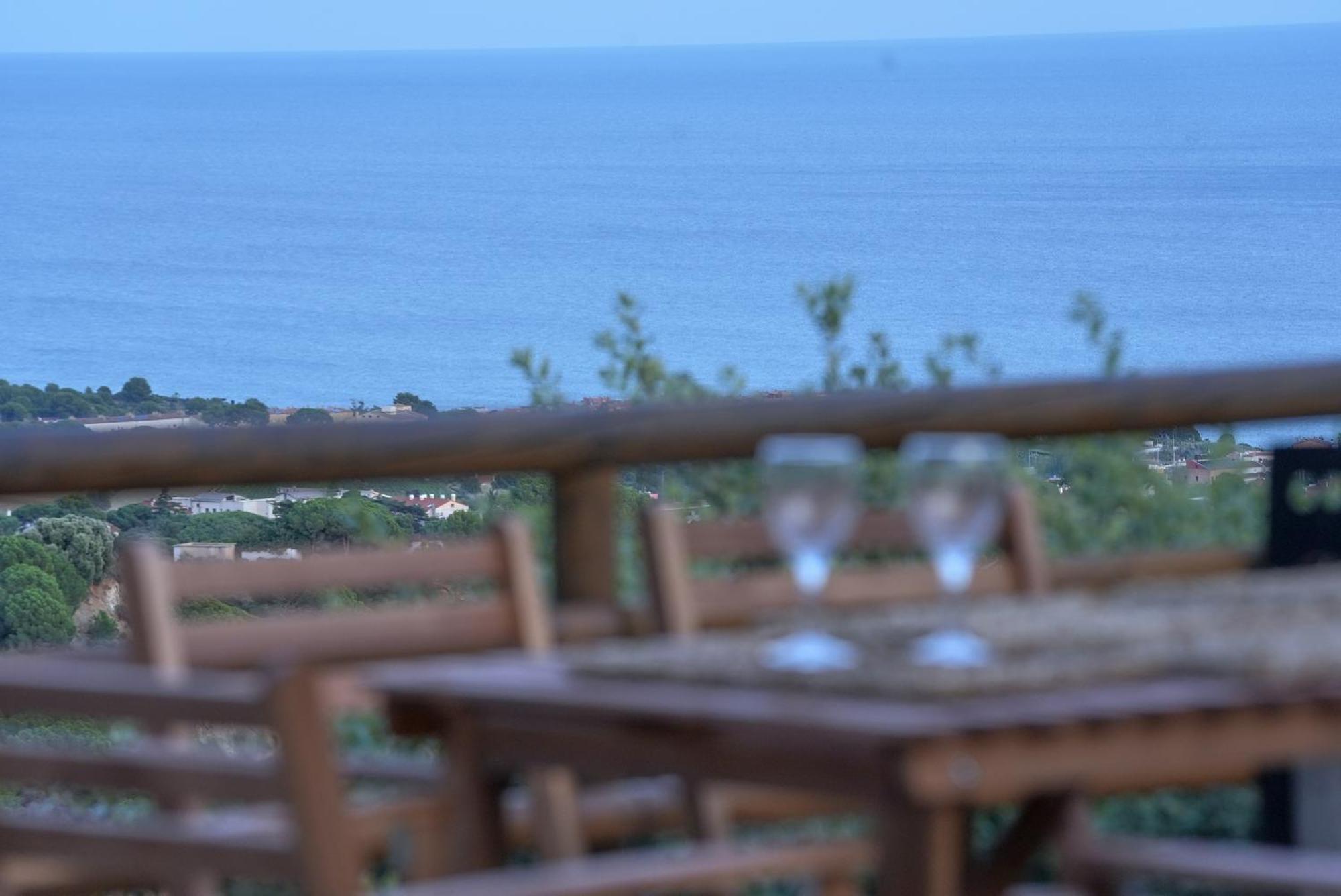 Вилла Aaa View Private Terrace Outdoor Heated Hot Tub Family Fun Бадалона Экстерьер фото